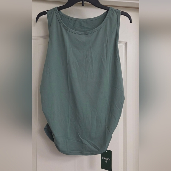 HALARA Tops - Halara Round Neck Racerback Ruched Yoga Tank Top